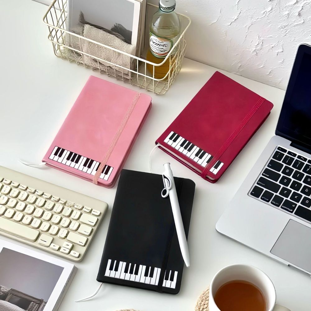 Блокнот в музыкальной тематике – обзор и цена Blank Sheet Music Notebook